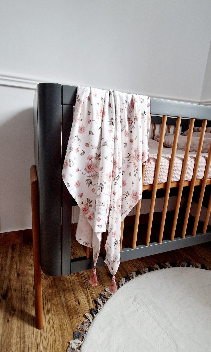 Otulacz bambusowy- Bunny & Flowers - obrazek 2