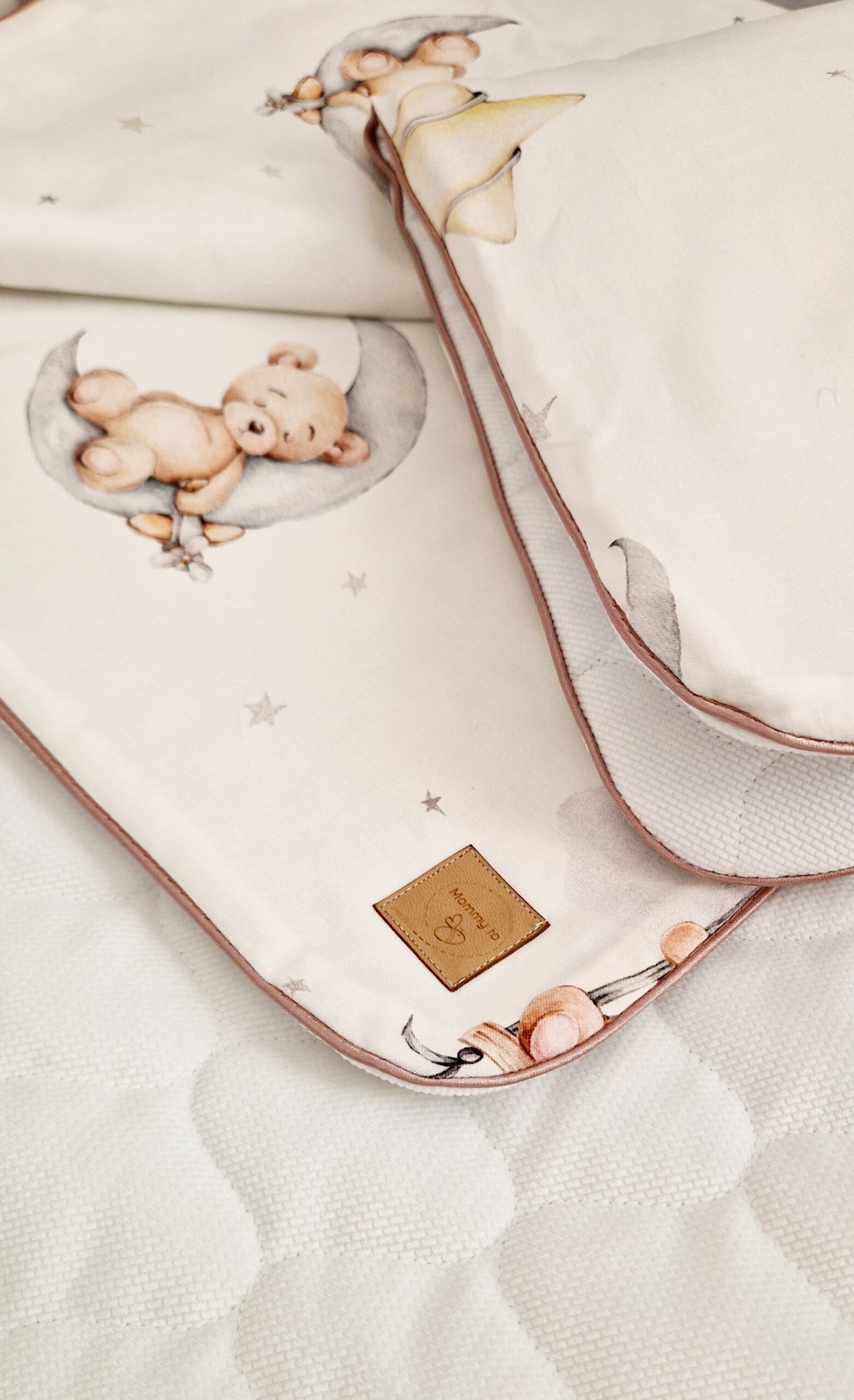 Komplet pościeli Zabawa z misiami i zajączkami & white - obrazek 2