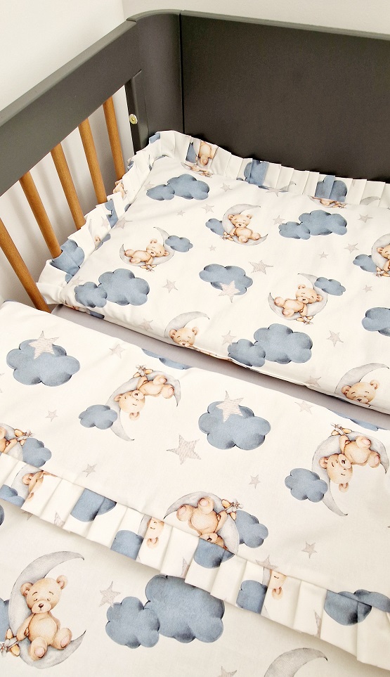Komplet pościeli z plisowaną falbanką Sleeping Teddy - obrazek 3